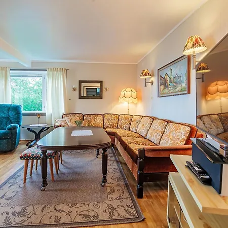 Holiday home Norheim, Nordlandshus I Fredelig Vik *