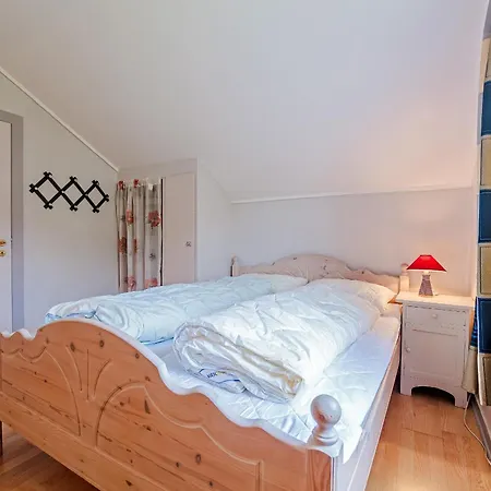 Norheim, Nordlandshus I Fredelig Vik * Sennesvik